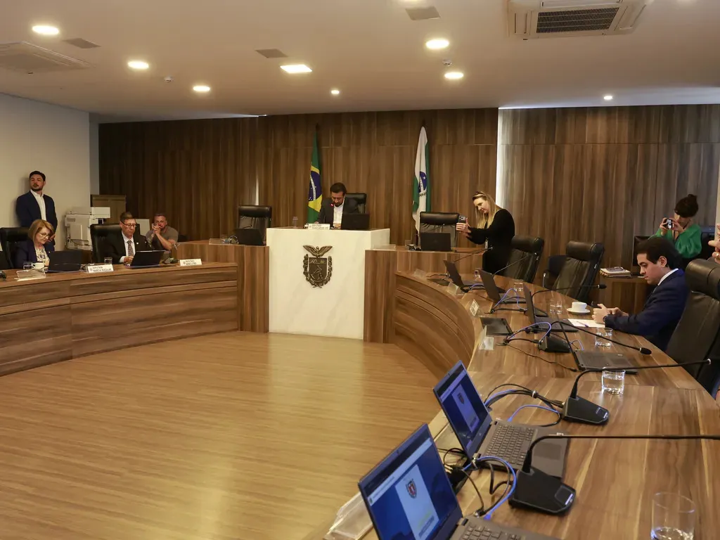Comissão de Finanças e Tributação da Alep adia votação de proposta que estabelece novos critérios para cobrança de taxas pelos cartórios