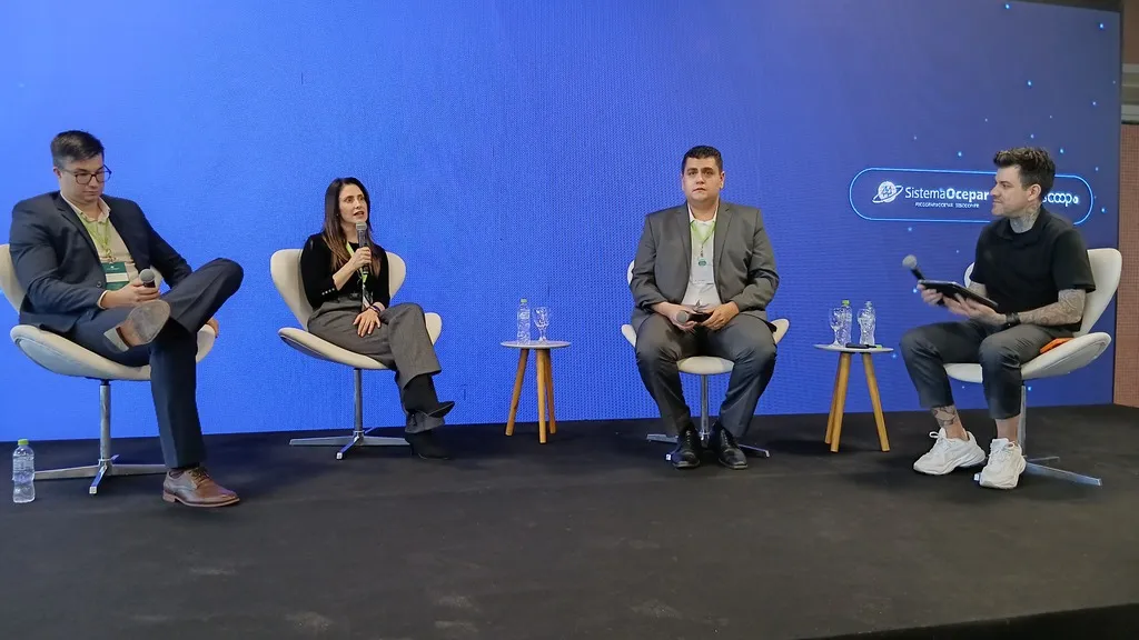 Primeiro dia do "Encontro Estadual de Inovação" traz Painel com cases de cooperativas do Paraná