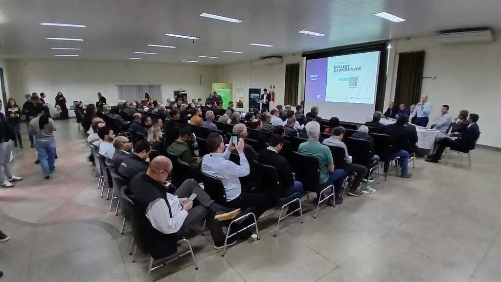Lideranças e cooperados precisam estar atentos aos rumos da política