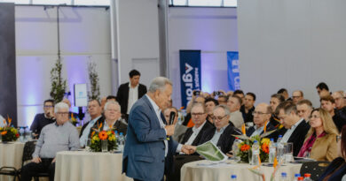 Palestra de Roberto Rodrigues é destaque no encerramento do “Fórum dos Presidentes das Cooperativas Paranaenses” Palestra de Roberto Rodrigues é destaque no encerramento do “Fórum dos Presidentes das Cooperativas Paranaenses”